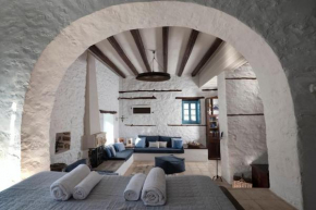 1620 Historical Stone Manor